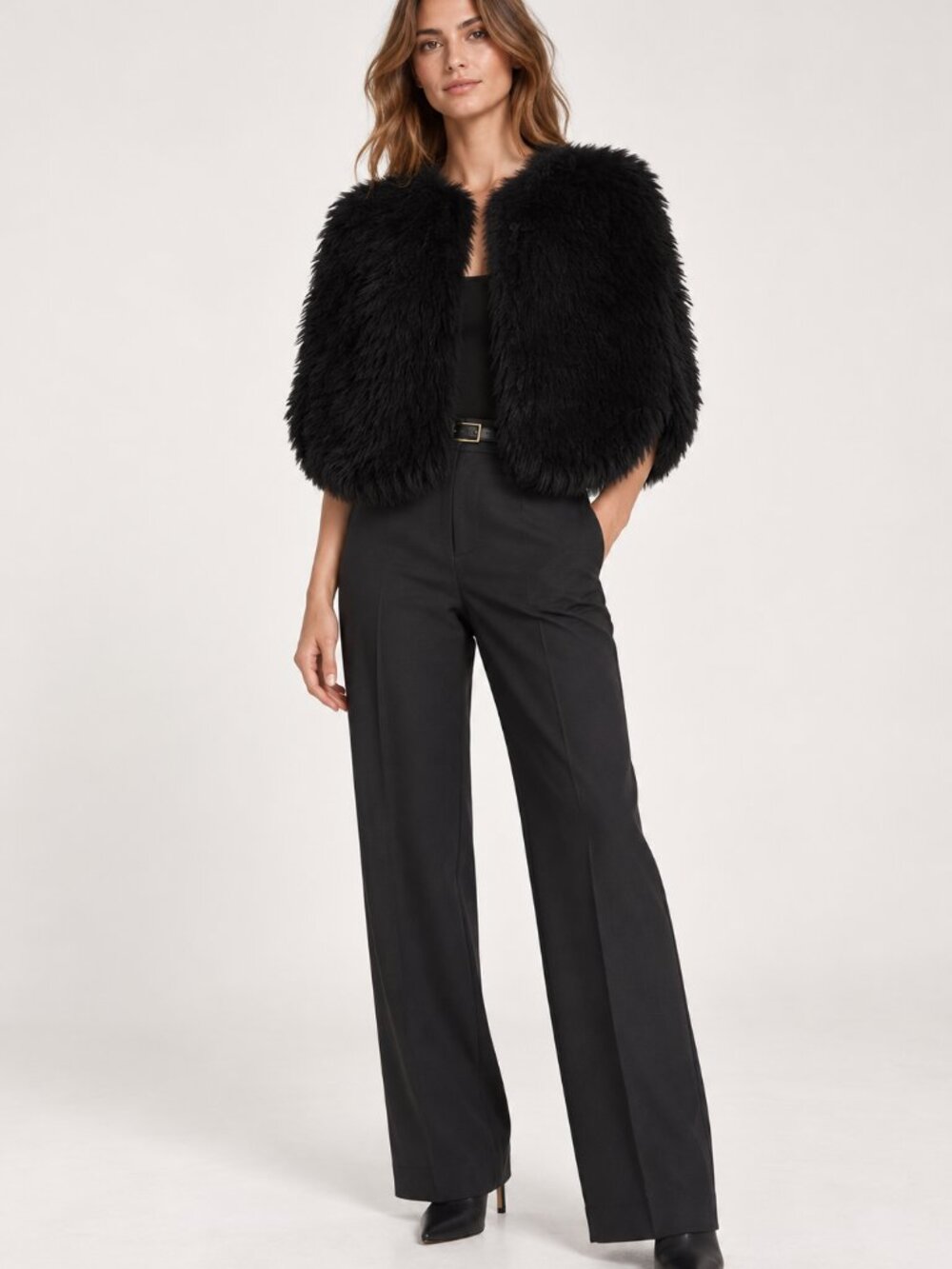 NWOT ViCOLO Black Shaggy Faux Fur Capelet Jacket Size M